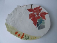 http://www.francesleeceramics.com/files/gimgs/th-4_poinsettia- platter with foot-web.jpg